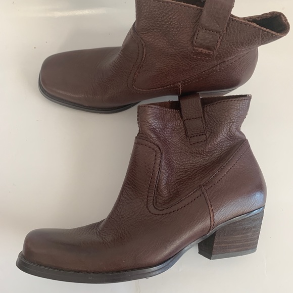 Nine West Brown Leather Booties Square Toe - sz 6 - Picture 3 of 6